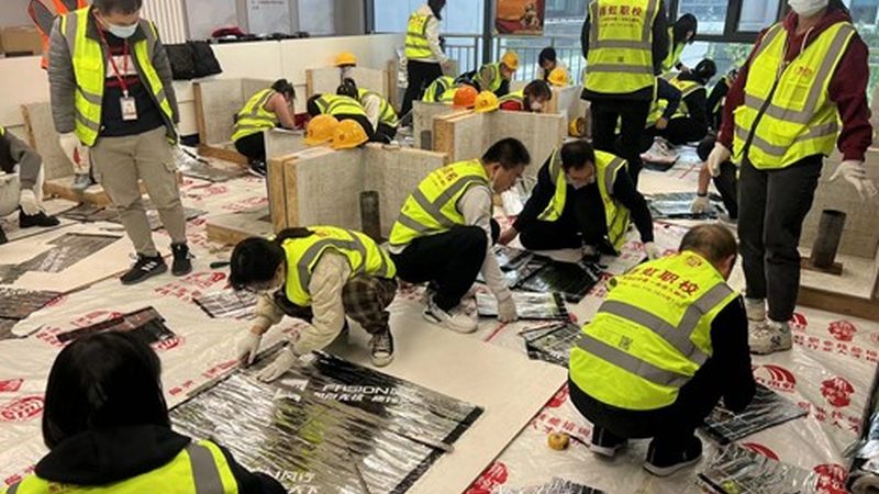选择自考本科网络教育时，考生应关注以下几点：