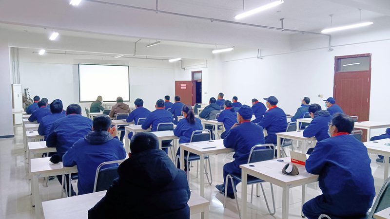 成人高考成绩查询通常有以下几个入口：